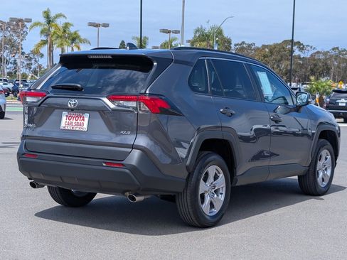 Used 2025 Toyota RAV4 XLE FWD image 13