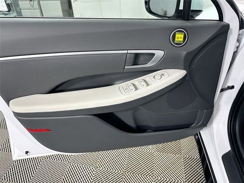 New 2025 Hyundai Sonata SEL image 29