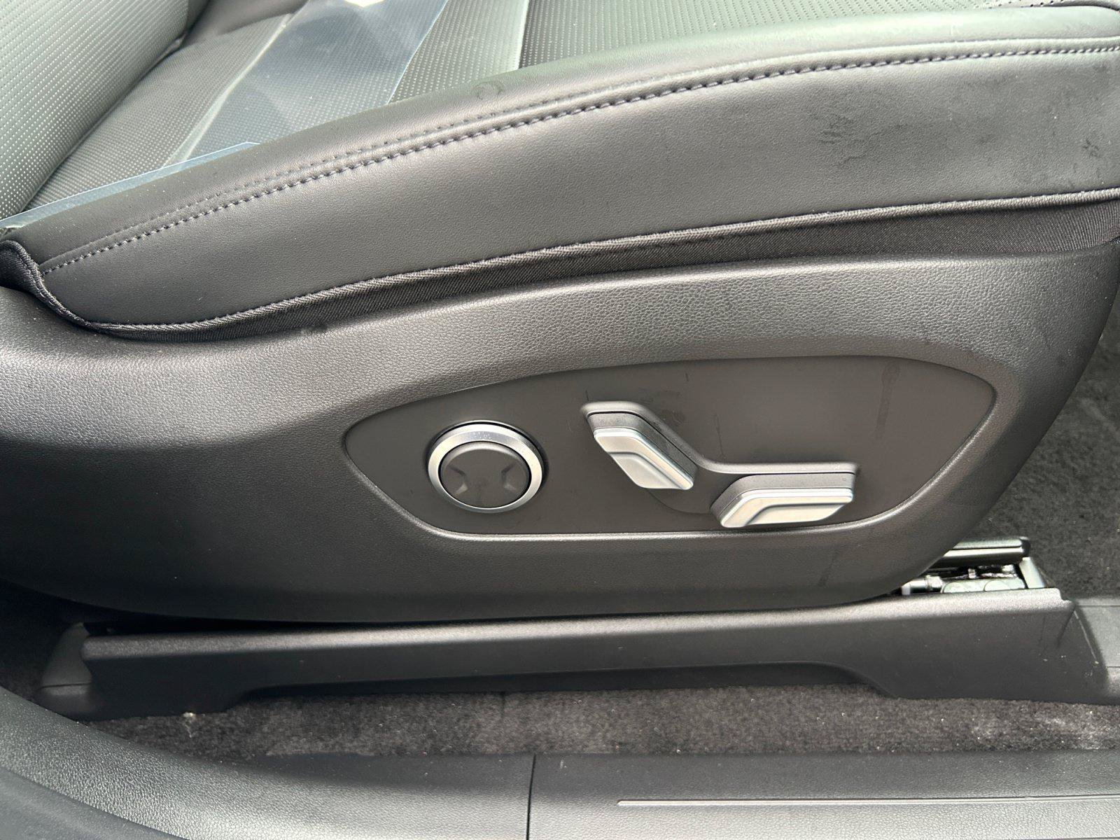 New 2026 Hyundai Ioniq 9 SEL AWD/4WD image 32