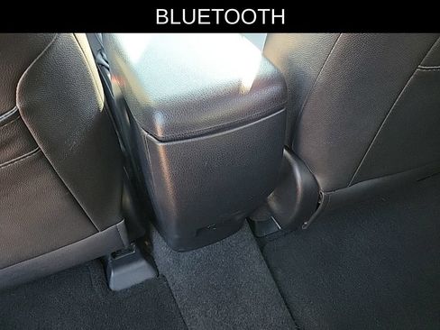 Used 2016 Toyota RAV4 LE FWD image 9
