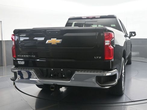 Used 2024 Chevrolet Silverado 1500 LTZ w/ LTZ Premium Package image 5