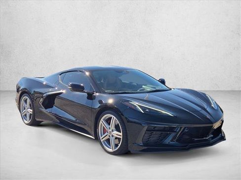 Used 2024 Chevrolet Corvette Stingray Preferred Cpe w/ Z51 Performance Package RWD image 3
