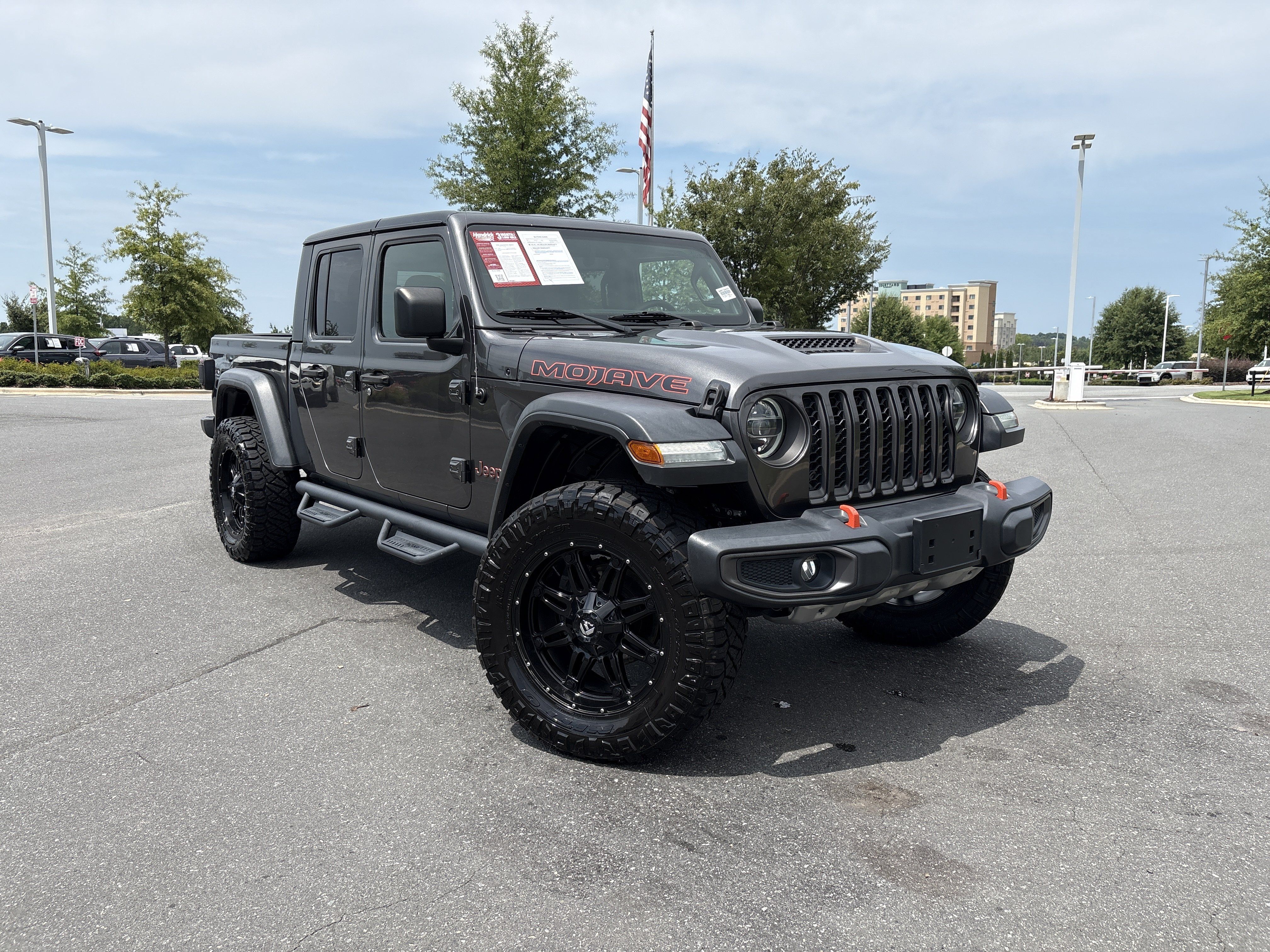 Used 2020 Jeep Gladiator Mojave AWD/4WD image 2