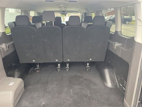 Used 2023 Ford Transit 350 XLT image 17