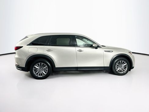 Used 2025 MAZDA CX-90 Plug-In Hybrid w/ Preferred AWD/4WD image 10