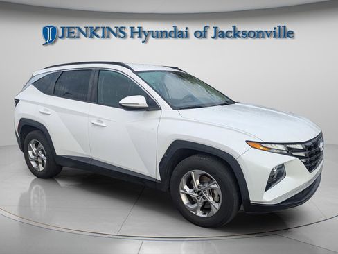 Used 2022 Hyundai Tucson SEL image 2