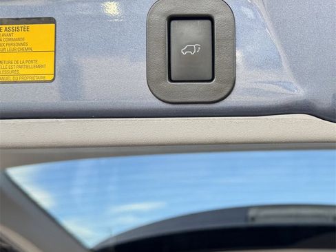 Used 2015 Toyota Sienna Limited image 10