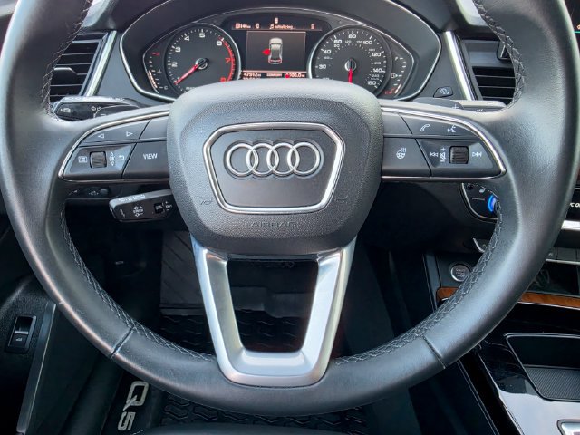 Used 2023 Audi Q5 2.0T Premium w/ Convenience Package AWD/4WD image 34