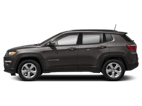 Used 2018 Jeep Compass Latitude w/ Popular Equipment Group AWD/4WD image 5