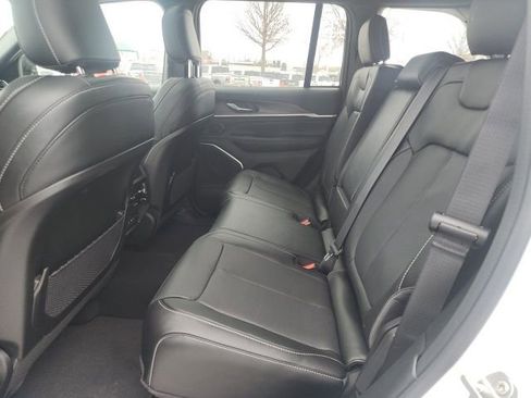 New 2026 Jeep Grand Cherokee Limited image 21
