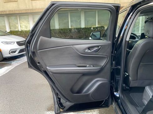 Used 2023 Chevrolet Blazer LT image 28