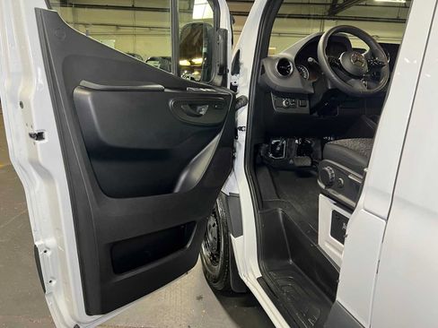 Used 2026 Mercedes-Benz Sprinter 2500 image 20