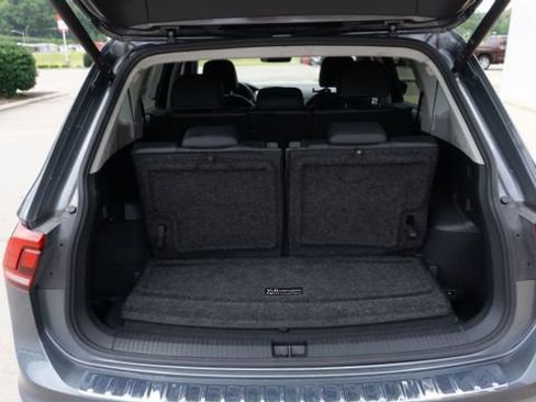 Used 2022 Volkswagen Tiguan SE FWD image 15