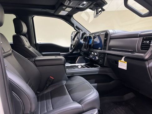 New 2025 Ford F250 Platinum AWD/4WD image 28