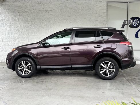 Used 2018 Toyota RAV4 XLE image 5