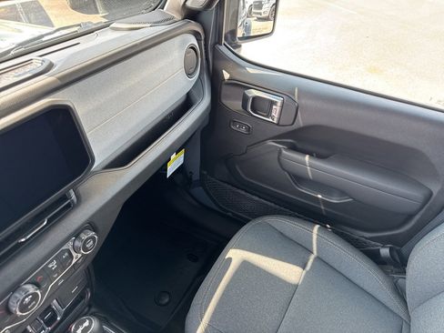 New 2025 Jeep Wrangler Sport S image 30