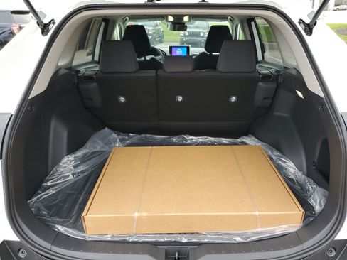 Certified 2025 Toyota RAV4 LE image 9