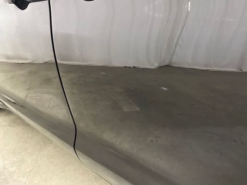 Used 2024 Chrysler Pacifica Touring-L FWD image 31