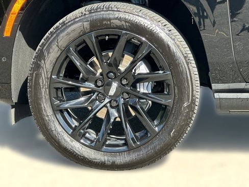 Used 2025 Cadillac Escalade Premium Luxury w/ LPO, Floor Liner Package AWD/4WD image 12