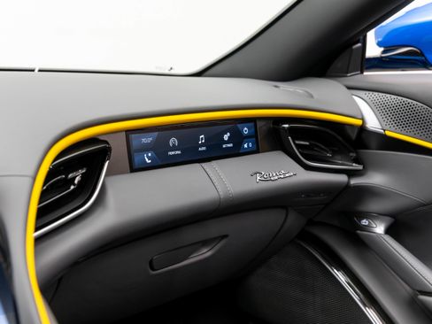 Certified 2025 Ferrari Roma Spider image 40