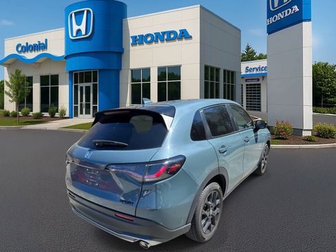 Used 2025 Honda HR-V Sport image 6