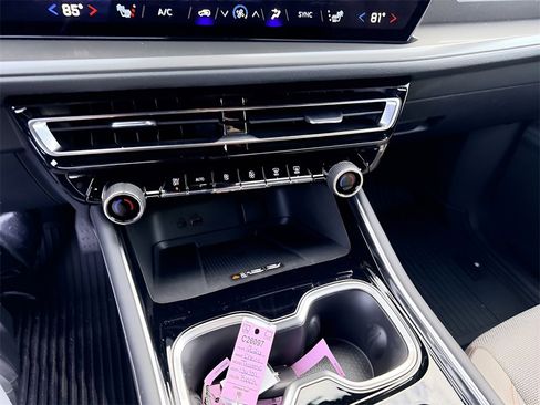 New 2026 Chevrolet Traverse LT w/ Driver Confidence Package image 19