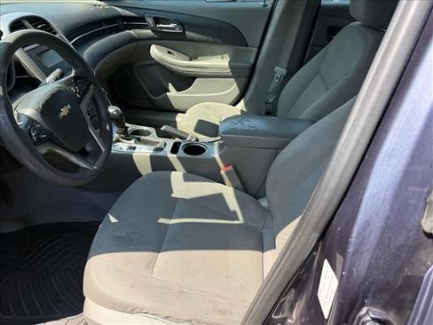 Used 2015 Chevrolet Malibu LS FWD image 13