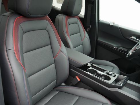 New 2026 Chevrolet Equinox RS image 22