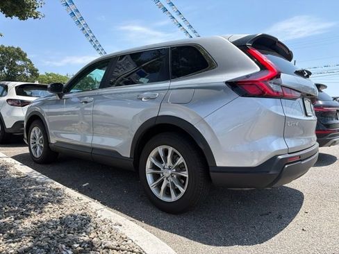 Used 2025 Honda CR-V EX image 4