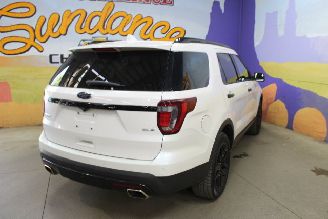 Used 2017 Ford Explorer Sport AWD/4WD image 8