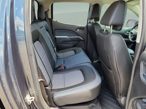 Used 2019 Chevrolet Colorado Z71 RWD image 10