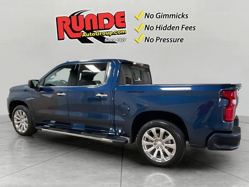 Used 2019 Chevrolet Silverado 1500 High Country w/ Technology Package image 3