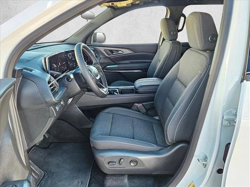 New 2026 Chevrolet Traverse LT w/ Sun and Wheel Package image 15