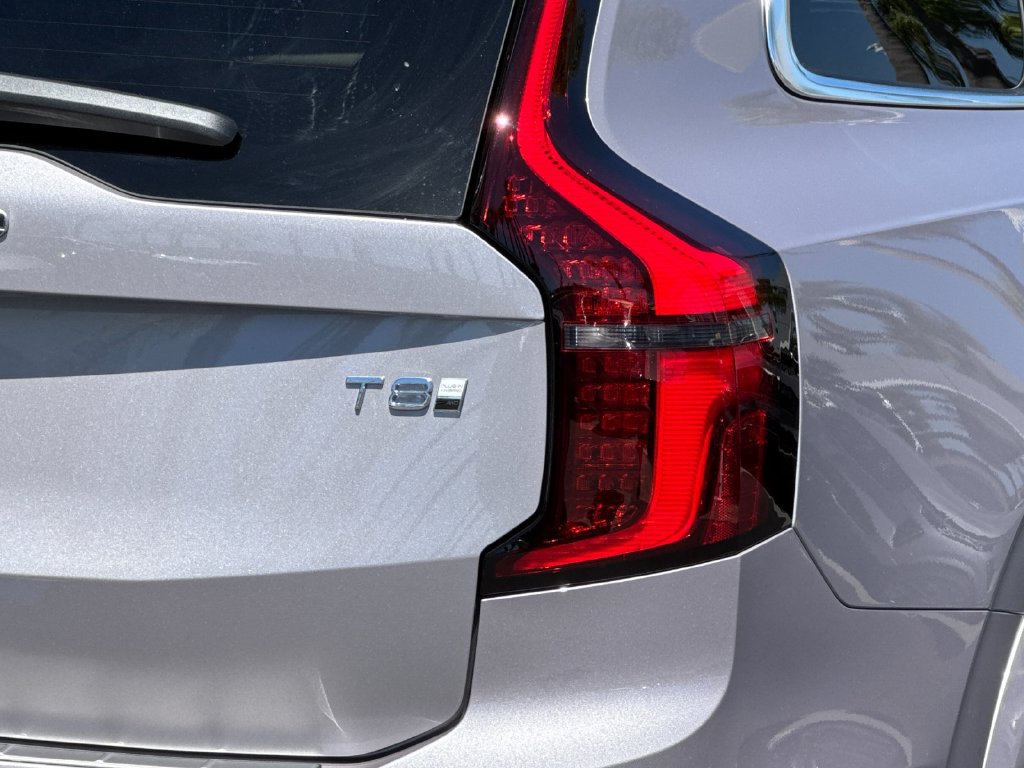 New 2026 Volvo XC90 T8 Plus w/ Protection Package AWD/4WD image 27