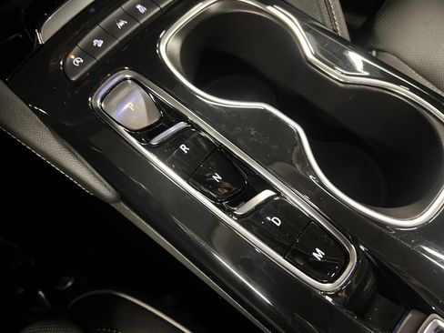 Certified 2023 Buick Envision Avenir AWD/4WD image 25