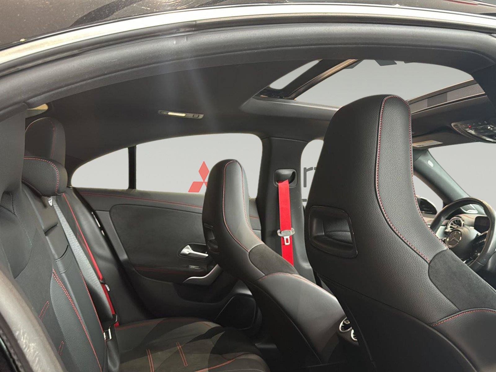 Used 2025 Mercedes-Benz CLA 35 AMG 4MATIC image 23