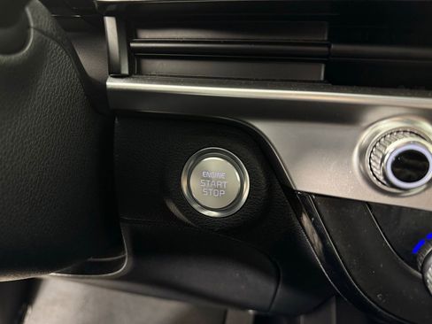 Used 2025 Kia Telluride S FWD image 22