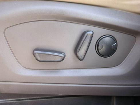 Used 2023 Ford Explorer Platinum w/ Equipment Group 601A image 20