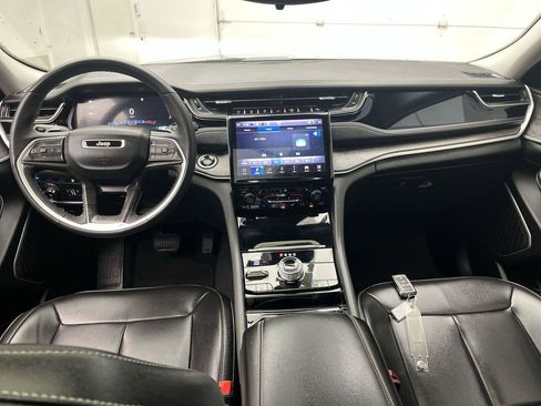 Used 2023 Jeep Grand Cherokee 4WD 4xe image 16