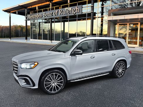 New 2026 Mercedes-Benz GLS 450 4MATIC image 1
