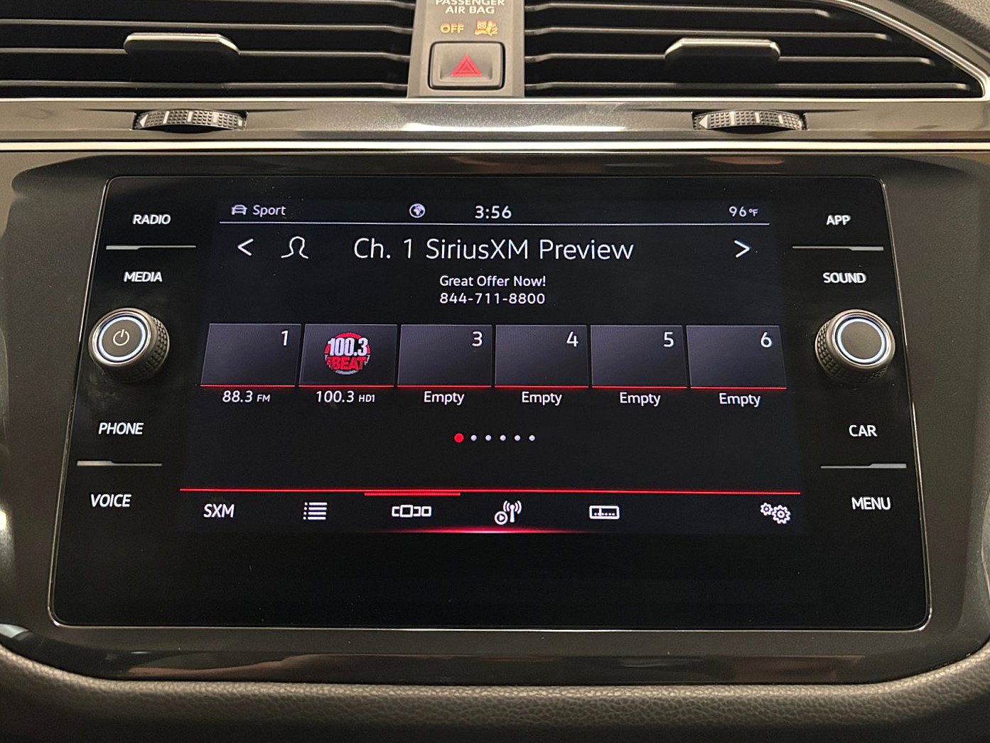 Used 2024 Volkswagen Tiguan SE R-Line AWD/4WD image 18