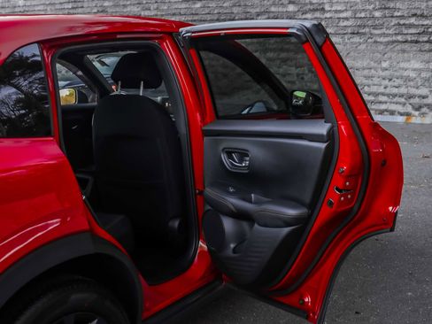 Used 2023 Honda HR-V Sport image 17