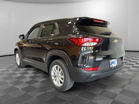 New 2026 Chevrolet TrailBlazer LS w/ LS Convenience Package FWD image 4