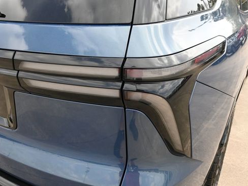 Used 2024 Chevrolet Traverse RS w/ LPO, Floor Liner Package image 19