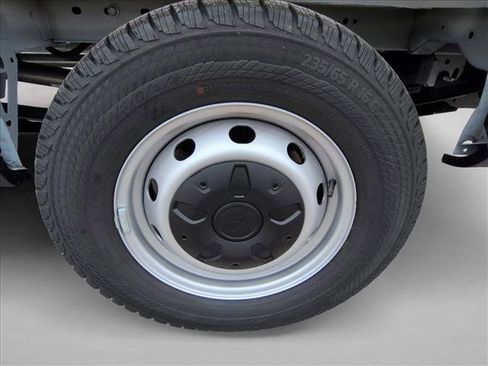 New 2026 Ford Transit 250 148 Medium Roof image 10