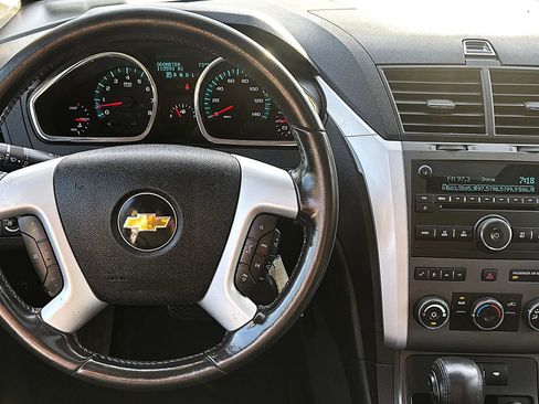 Used 2011 Chevrolet Traverse LT w/ Personal Connectivity Package AWD/4WD image 12
