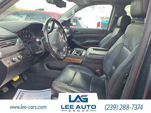 Used 2020 Chevrolet Suburban Premier AWD/4WD image 5