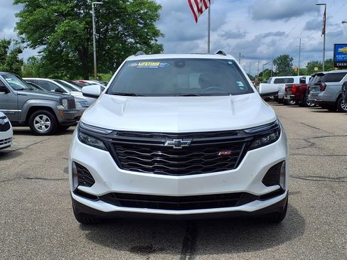 Used 2024 Chevrolet Equinox RS FWD image 2