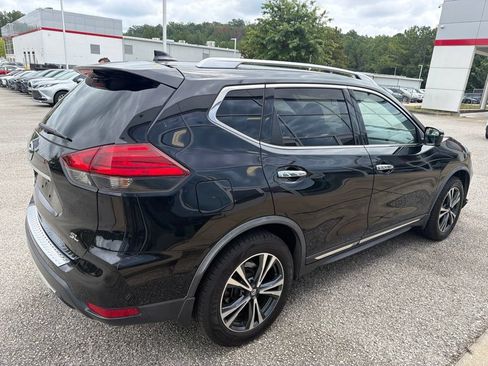 Used 2017 Nissan Rogue SL FWD image 3