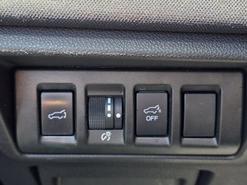 Used 2024 Subaru Outback Premium AWD/4WD image 24